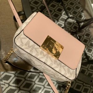 Michael kors mini cross body